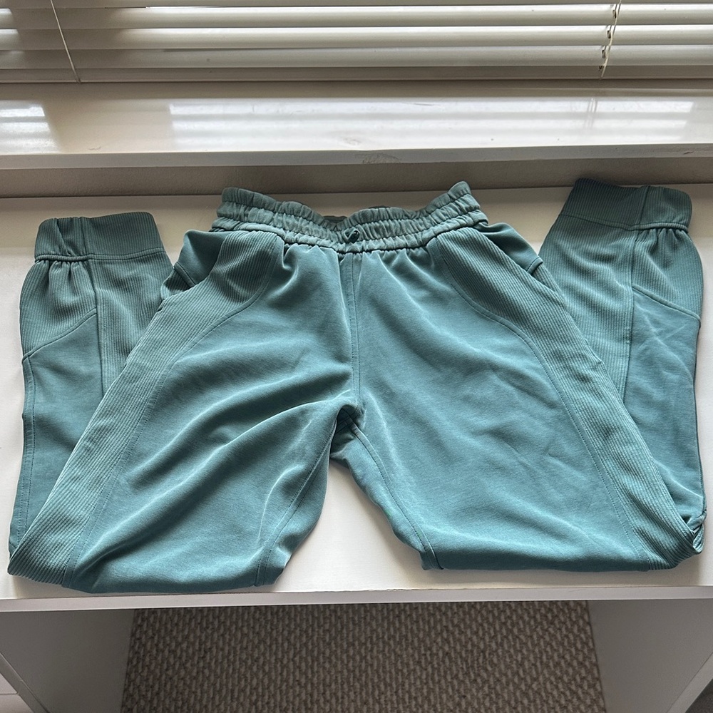 lululemon athletica teal joggers